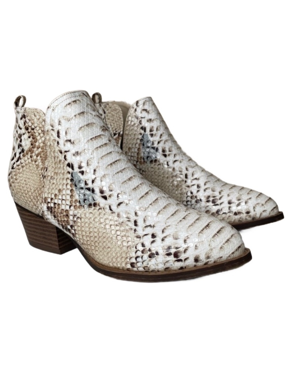 CL by Laundry Cherish Beige Snake-Embossed Ankle Boots Size 7